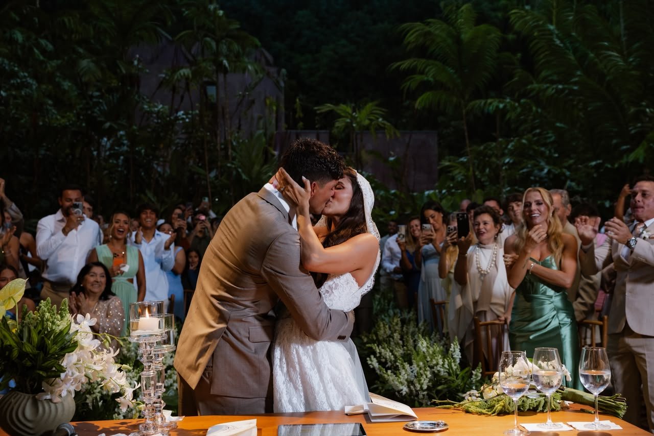 Gabriel Medina e Isabella Arantes - Crédito da Foto: Torin Zanette / Divulgação