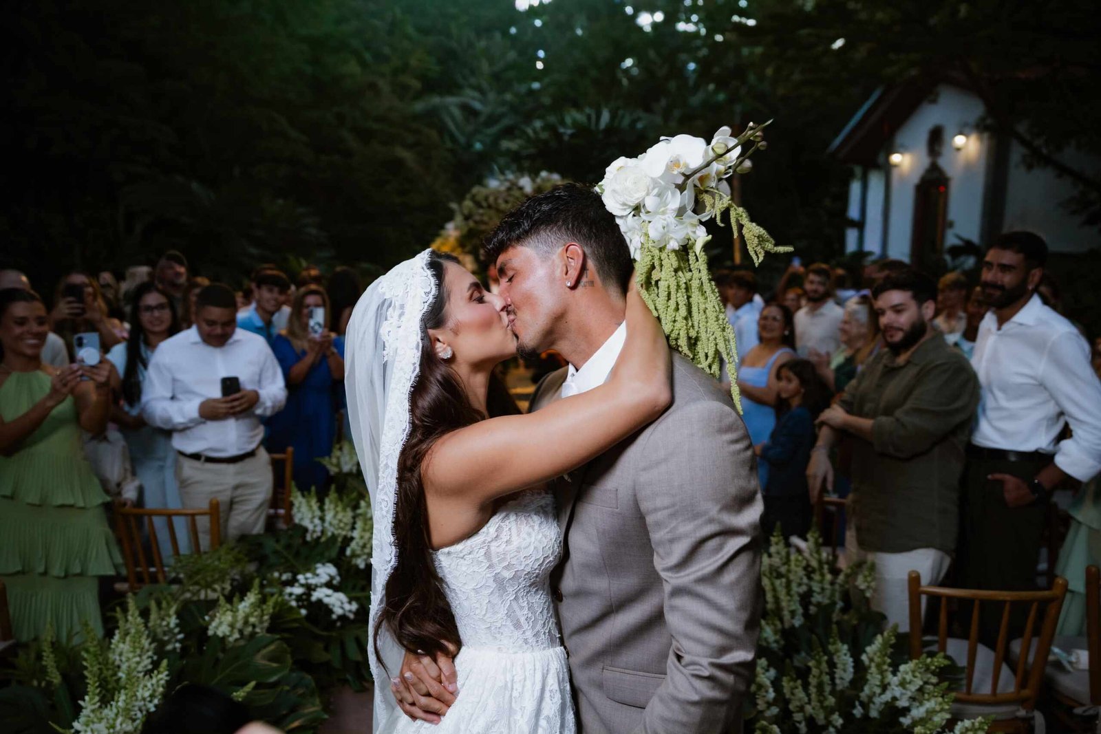 Gabriel Medina e Isabella Arantes - Crédito da Foto: Torin Zanette / Divulgação