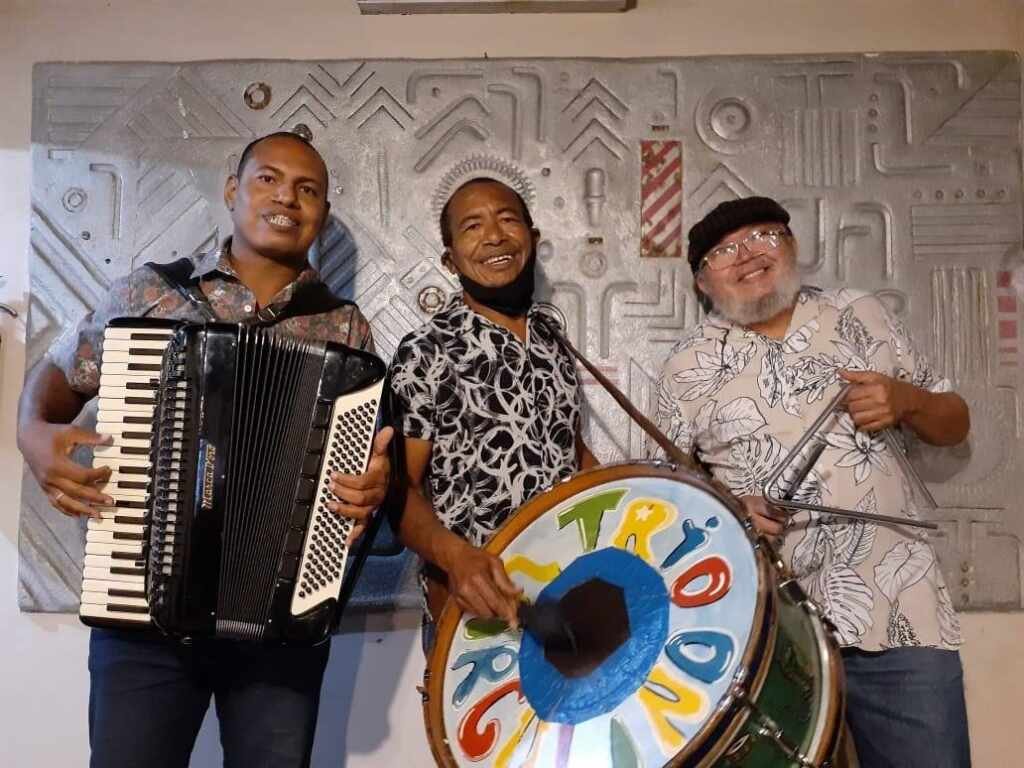 Trio Virgulino E Bloco De Não Serve O Mestre Serão Atrações Durante Ensaio Temático Nordestino Da Império De Casa Verde