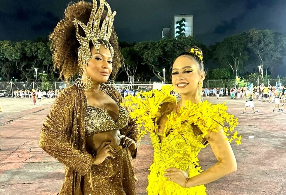 Simone Sampaio Afirma Que A Cada Ensaio Técnico Da Dragões É Tomada Por Um Frio Na Barriga 7 Simone Sampaio E A Musa Da Bateria Kelly De Paula - Foto: Renato Cipriano / Divulgação
