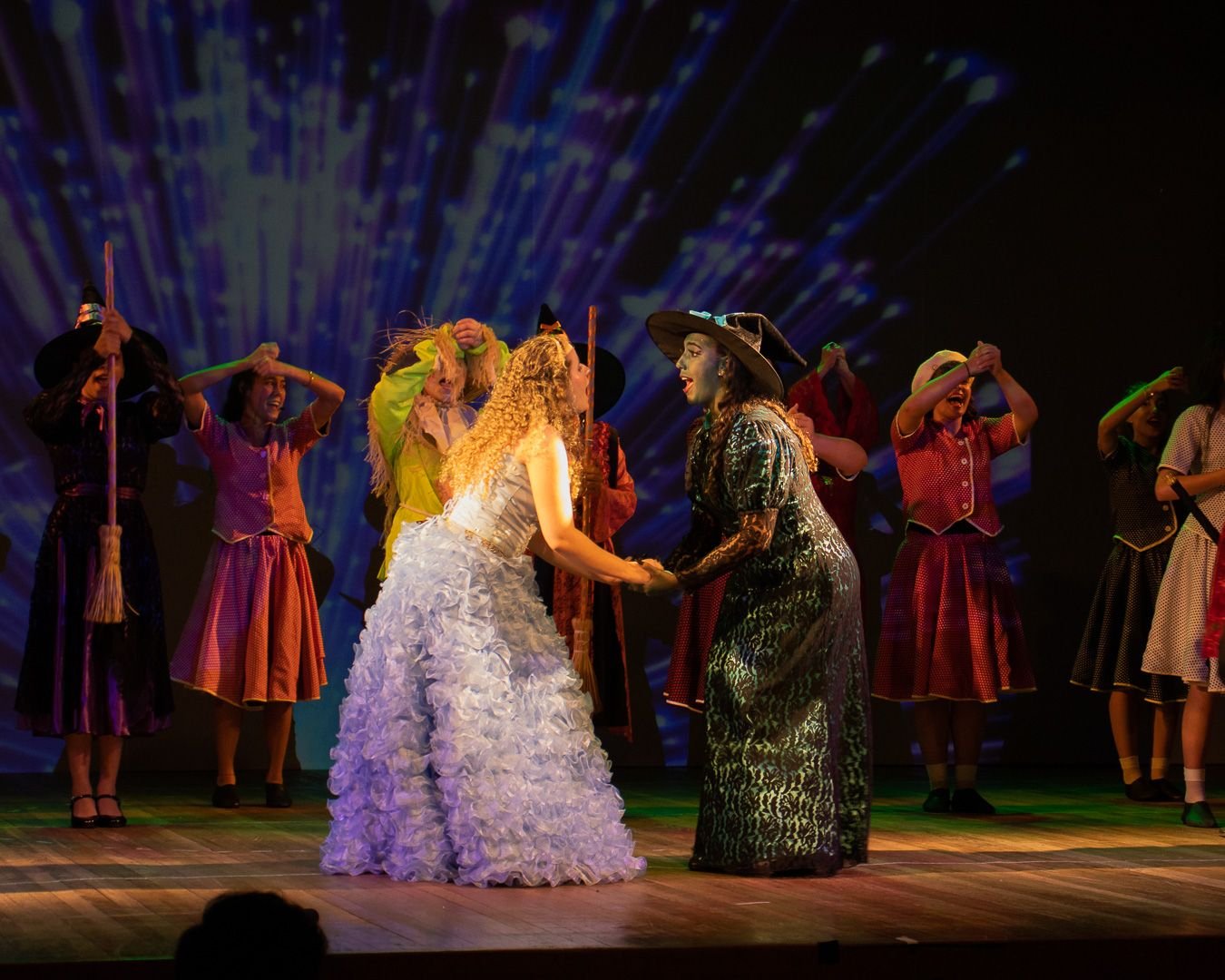 Gabi Ribeiro Volta Aos Palcos No Espetáculo Musical Wicked, A História Contada Por Oz 2 Gabi Ribeiro