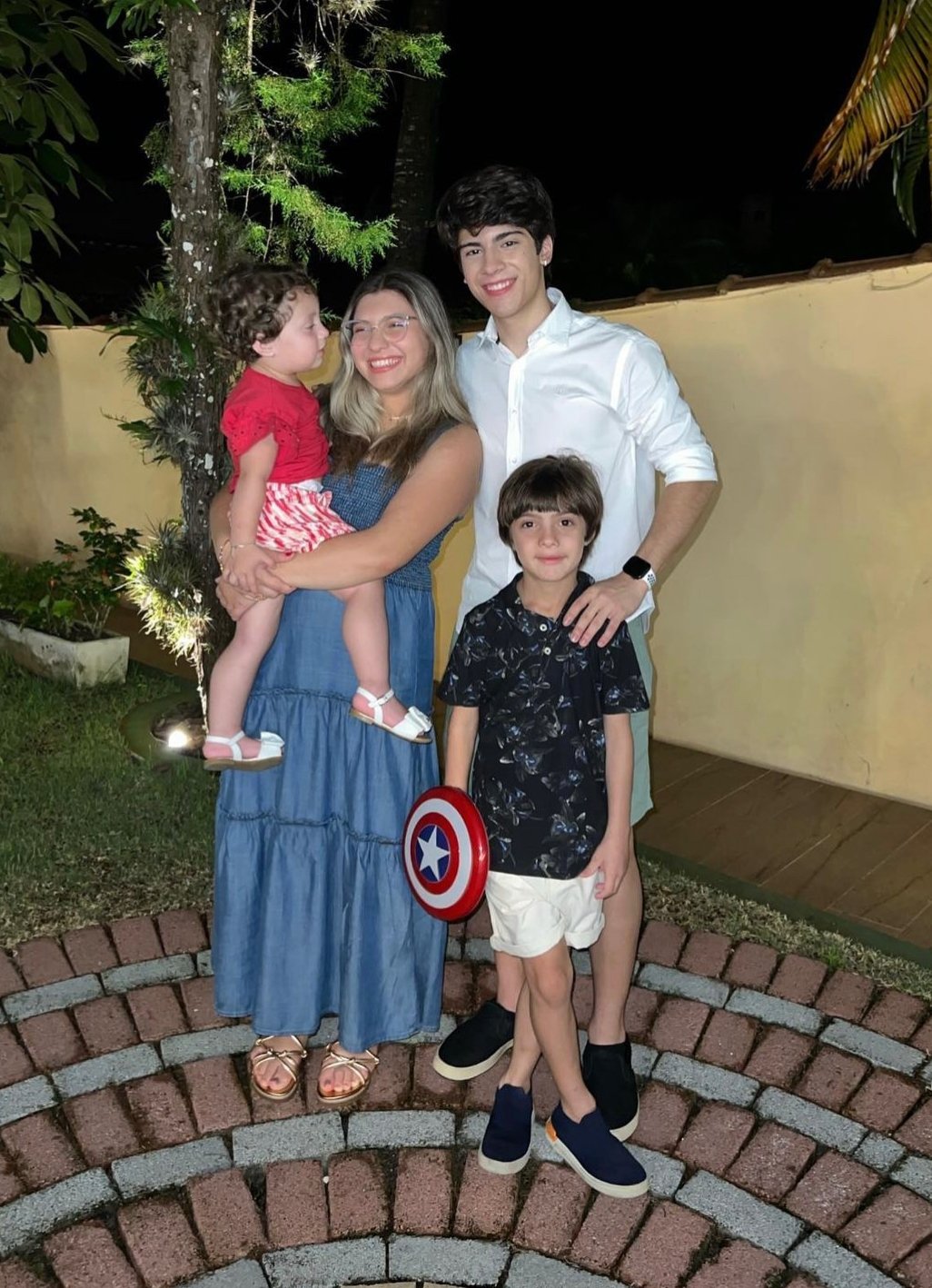 Henrique Camargo Prestigia ‘Chá Revelação’ De Sua Tia Dayana: “Sempre Tive Muito Carinho Por Ela!” 5 Henrique Camargo