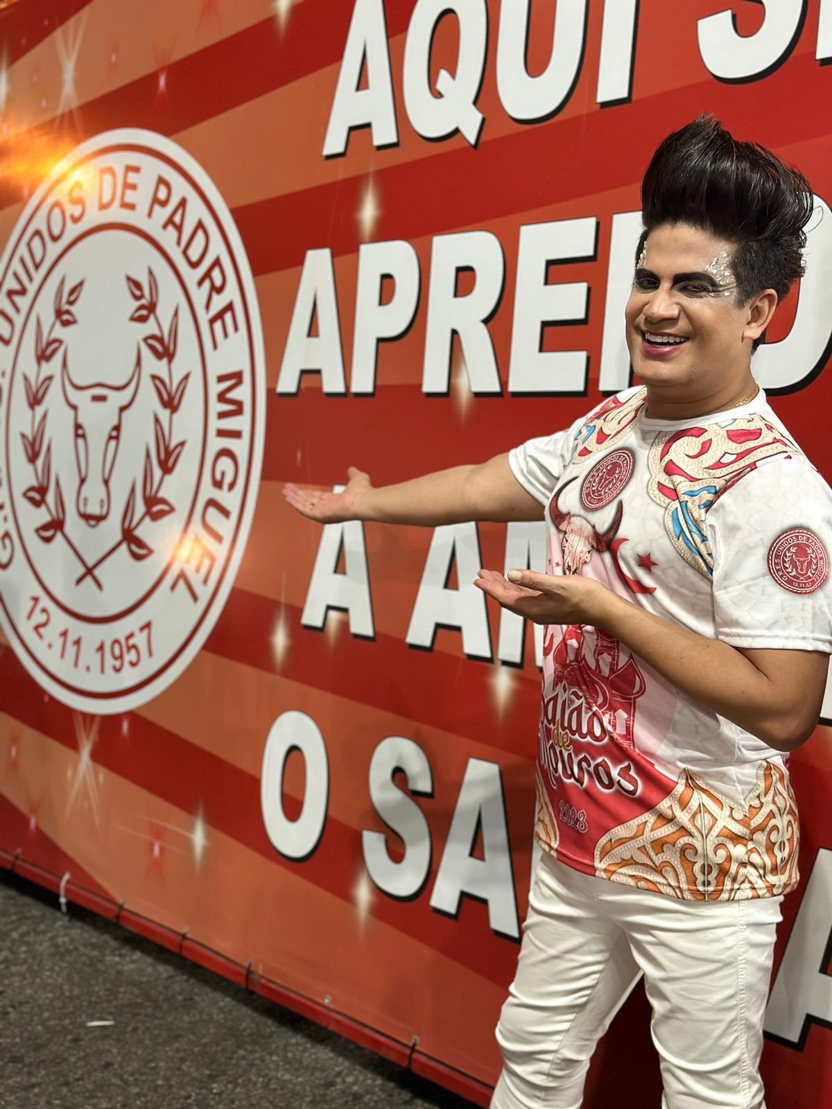Tem Celebridade Brilhando Na Avenida! Dudu Glamour É Destaque Da Unidos De Padre Miguel, No Rio 3 Dudu Glamour
