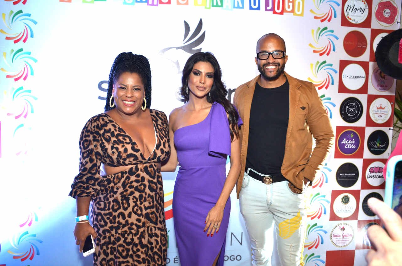 João Kleber E Flávia Noronha Reúnem Famosos Em Festa Beneficente Em São Paulo 4 Janaína Do Mar, Flavia Noronha E Márcio Xavier | Foto: J. Domingos