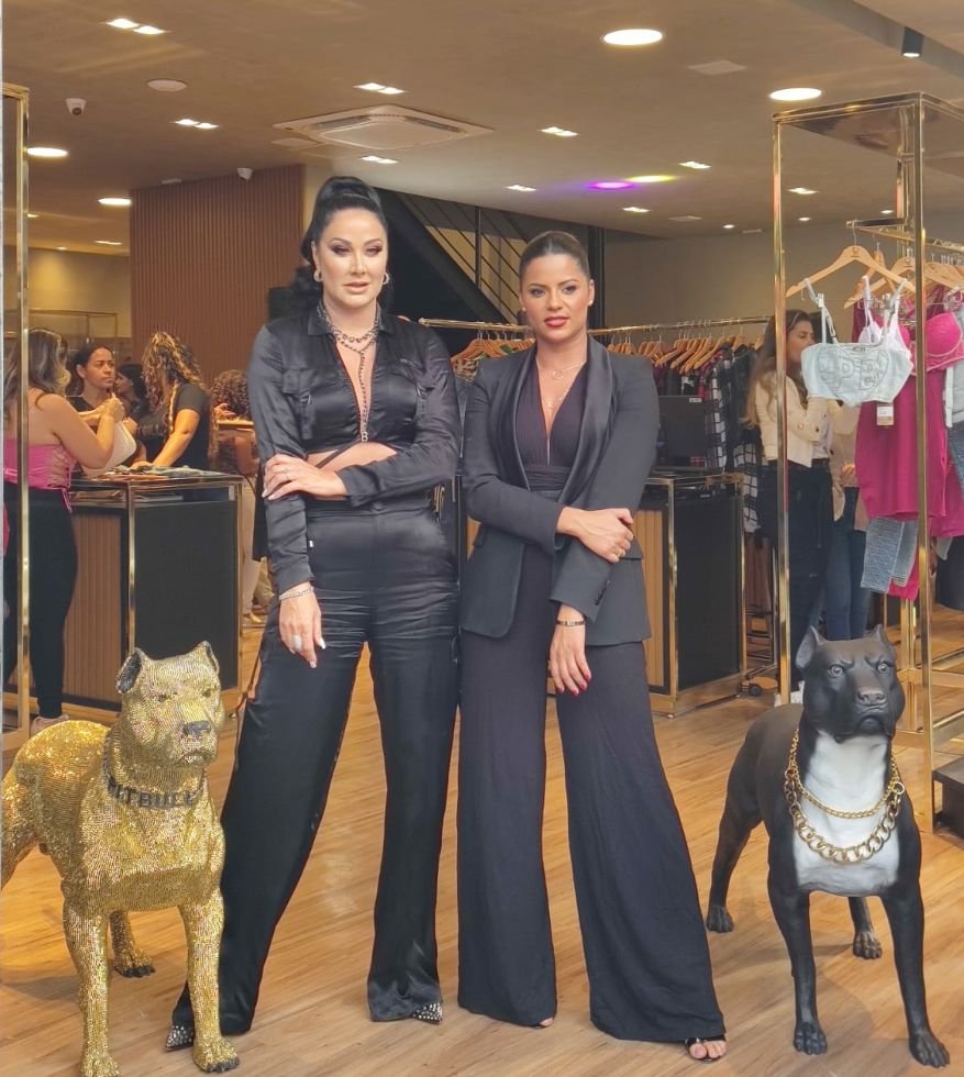 Ratinho, Helen Ganzarolli, Victoria Villarim, Pavorô Prestigiam Nova Loja Pity Bull Jeans 4 Helen Ganzarolli Com Alessandra Gaspio, Diretora Geral - Crédito Das Fotos: Val Góis / Divulgação