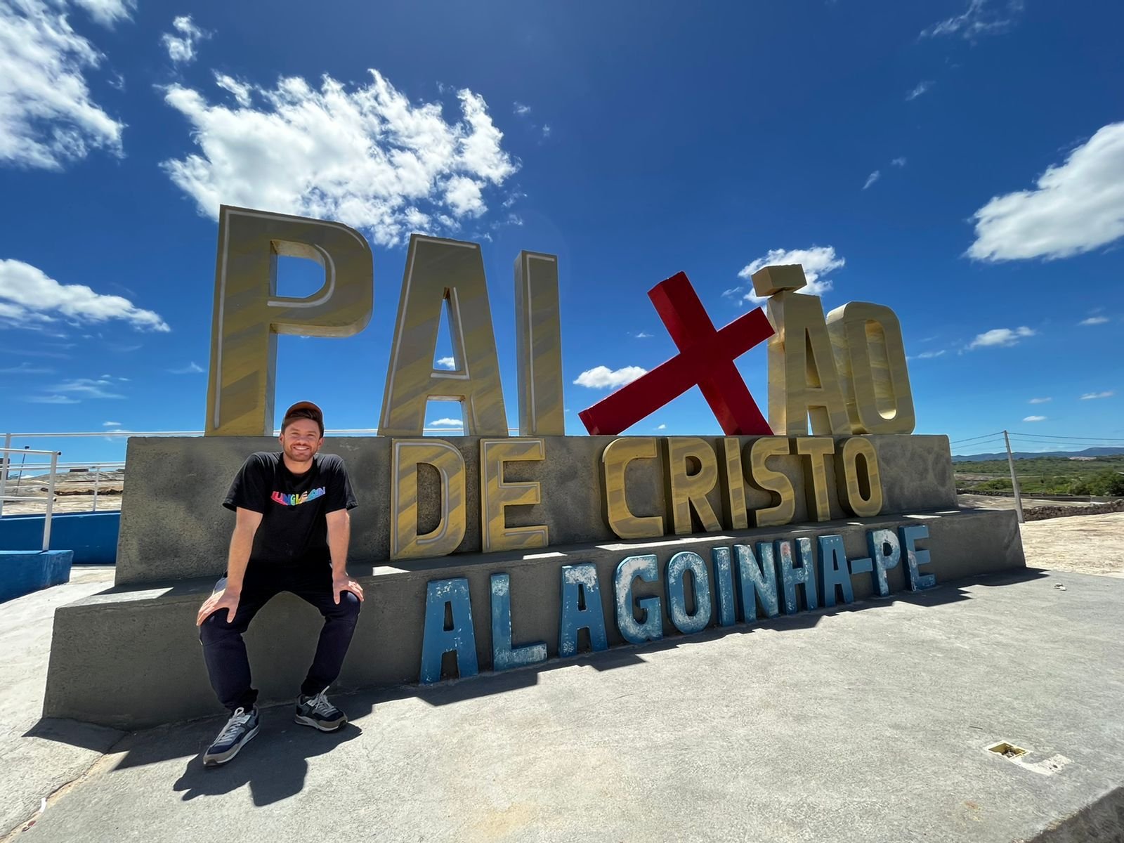 Leonardo Miggiorin interpreta Jesus em “A Paixão de Cristo” e celebra novos trabalhos