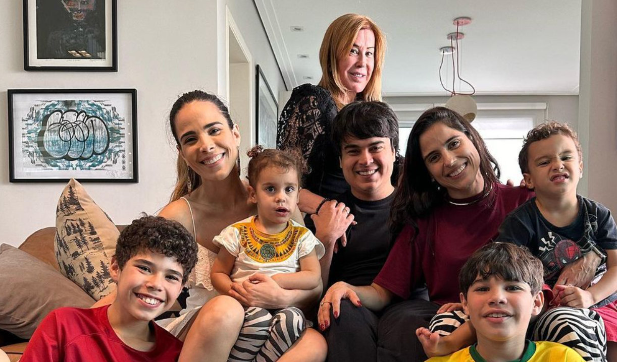 Zilu Camargo mostra farra com netos no Brasil e brinca: 'Maquiagem