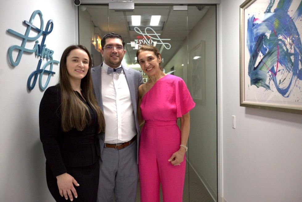 Dra. Érika Angelino, Dr. Fernando Oliveira E Dra. Suelane Rodrigues - Crédito Da Foto: Divulgação