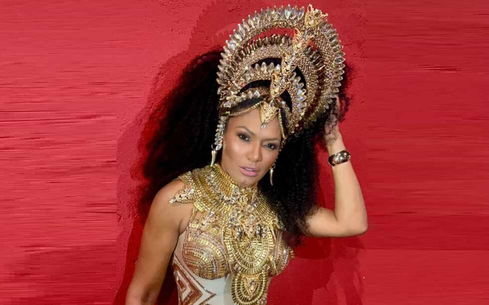 Simone Sampaio relata orgulho de representar uma Rainha Africana em Festa da Dragões da Real