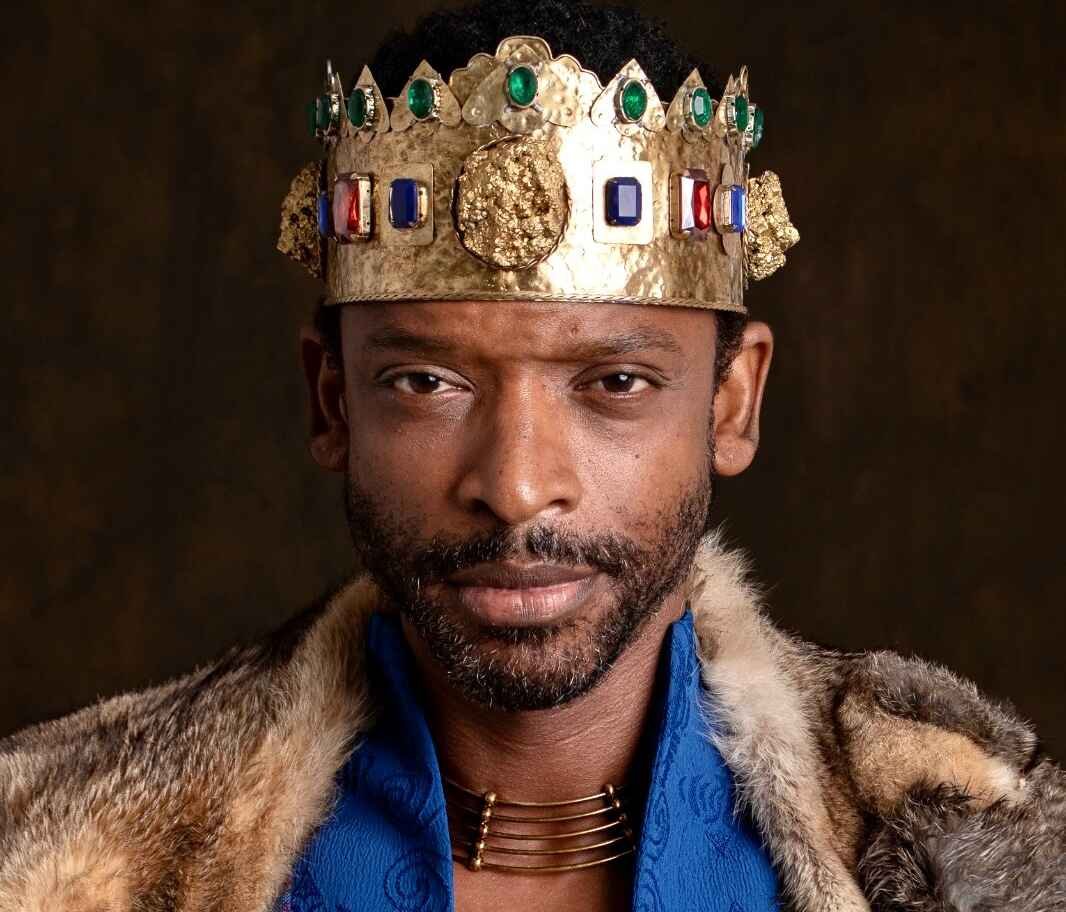 Alex Brasil retorna à TV Record para reinar na 7ª temporada de ‘Reis – O PECADO