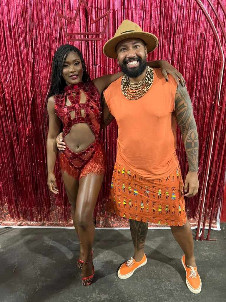 Estilista E Muso, Daniel Zarmano Terá Jornada Dupla No Carnaval 2024 3 Daniel E A Atriz Erika Januzza Cosmopolitam