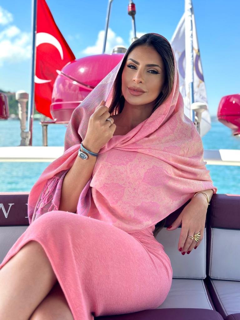 Clara Brasil Conhece Istambul A Convite De Sidney Oliveira 2 Crédito Da Foto: Márcia Stival Assessoria