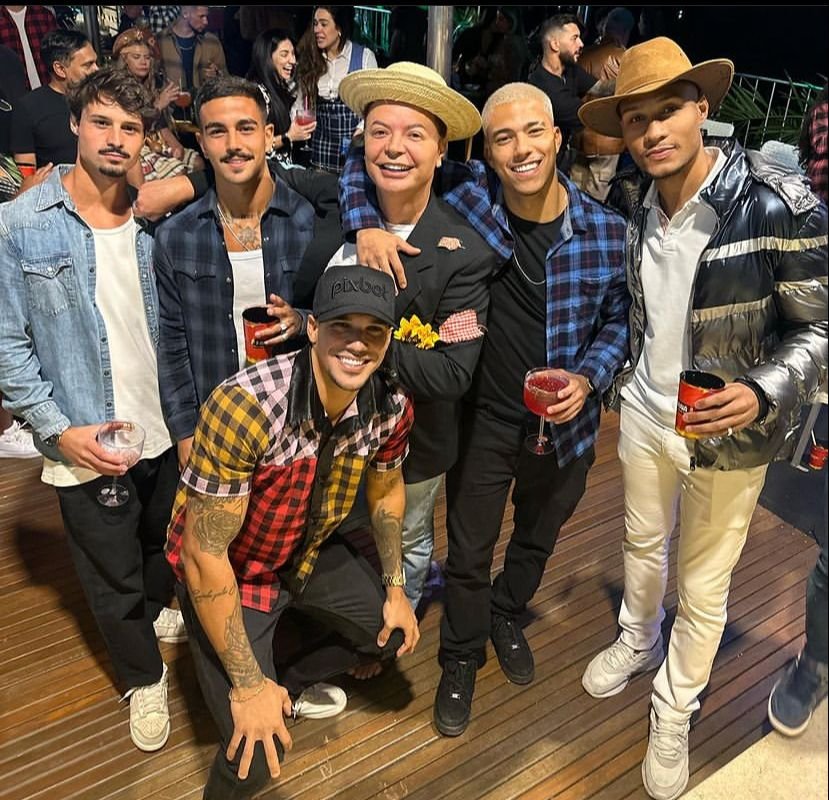 David Brazil Recebe Famosos Em Festa Julina Em Sua Nova Mansão Em Mangaratiba 5 Arraiá David Brazil / Fotos Reprodução Instagram