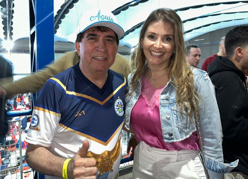Empresária Fran Corrêa Propõe Homenagem Ao Sogro Eli Corrêa No Carnaval 2024 Da Águia De Ouro 2 Lançamento Enredo Carnaval 2024 Águia De Ouro - Crédito Da Foto: Márcia Stival Assessoria