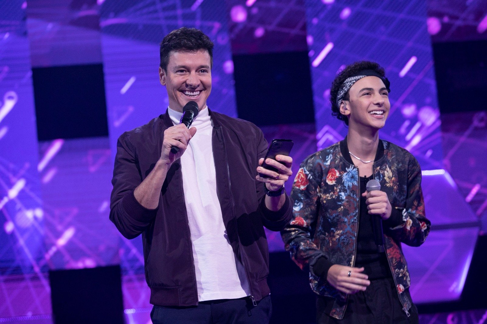 Teteu Cabrera: A Estrela Brasileira Que Ilumina Os Palcos Do Reggaeton E Pop Latino Teen 2 Teteu Cabrera: A Estrela Brasileira Que Ilumina Os Palcos Do Reggaeton E Pop Latino Teen