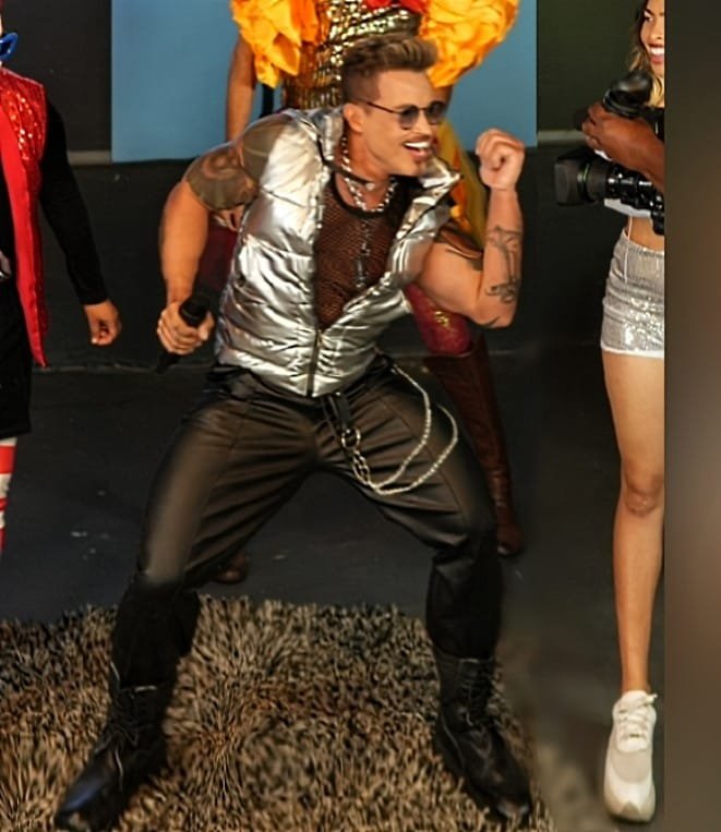 Moyráah Inova Com Eletrofunk, É Comparado Ao Ricky Martin E Atrai Atenção De Programa De Tv 3 Cantor Moyráah - Foto: Nck Prod / Zuleika Ferreira - Divulgação