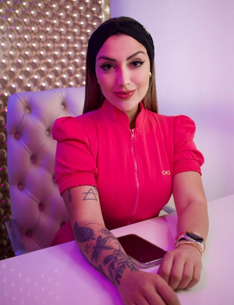 Dentista E Influenciadora Dra. Ana Justino Lança Linha De Jalecos Em Colaboração Com A Marca Rute Falco 4 Dra Ana Justino - Crédito Da Foto: Acervo Pessoal