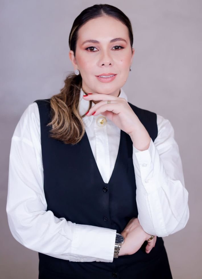 Jacque Vitek É A Consultora De Imagem E Estilo Que Esta Transformando A Vida De Pessoas 3 Jacque Vitek - Crédito Da Foto: @Ellen_Fotografa / Betinho Alves - Divulgação