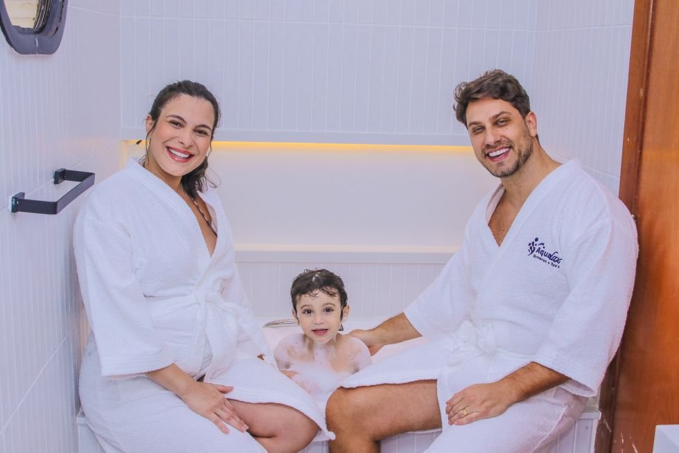 Grávidos Do 2º Filho, Ex Bbb Kamilla Salgado E Elieser Ambrosio Realizam Sessão De Fotos 2 Ex Bbb Kamilla Salgado E Elieser Ambrosio Com O Filho Bento - Foto: Thiago Duran / Divulgação