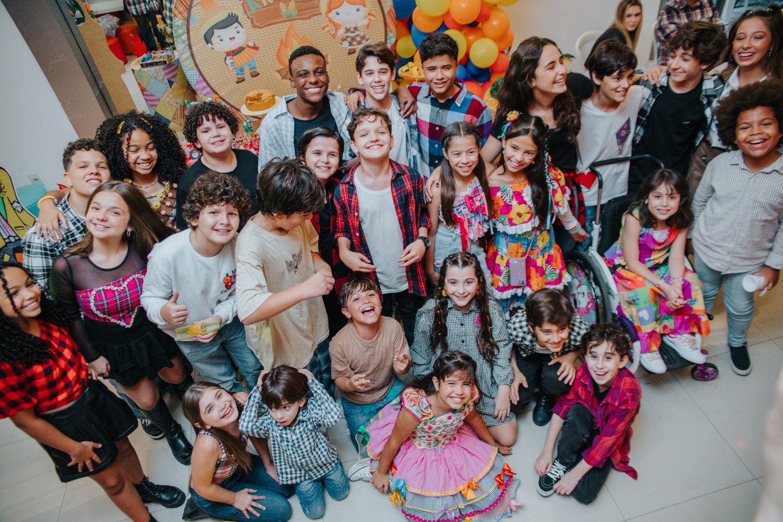 Talentos Em Festa: O Encontro Mágico Das Estrelas Mirins Da Rede Globo; Confira 3 Talentos Em Festa: O Encontro Mágico Das Estrelas Mirins Da Rede Globo; Confira