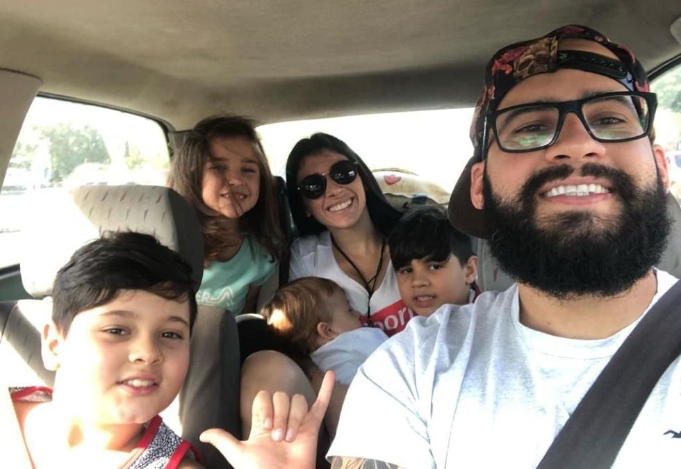 Empresário Di Leal Vence A Depressão E Fica Milionário Com Vendas Online 2 Empresário Di Leal E A Família - Crédito Da Foto: Acervo Pessoal