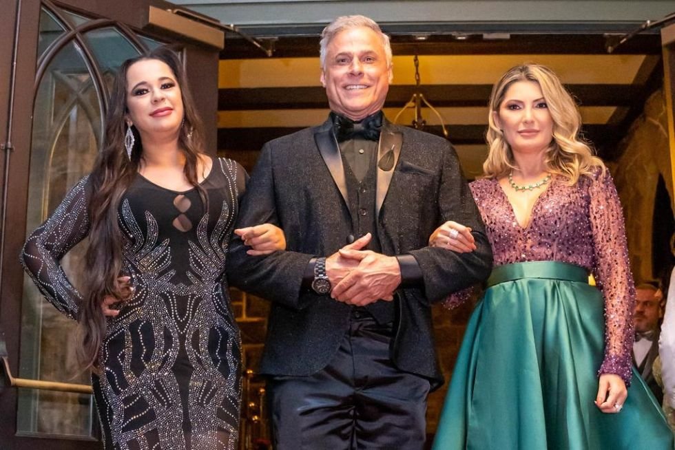 Empresária Marcilia Luzbet Realiza A 8ª Edição Da Premiação Portuguese Brazilian Awards 4 Empresária Marcilia Luzbet Com Oscar Magrini E Antonia Fontanelle - Foto: Nina Farias - Renato Cipriano - Divulgação