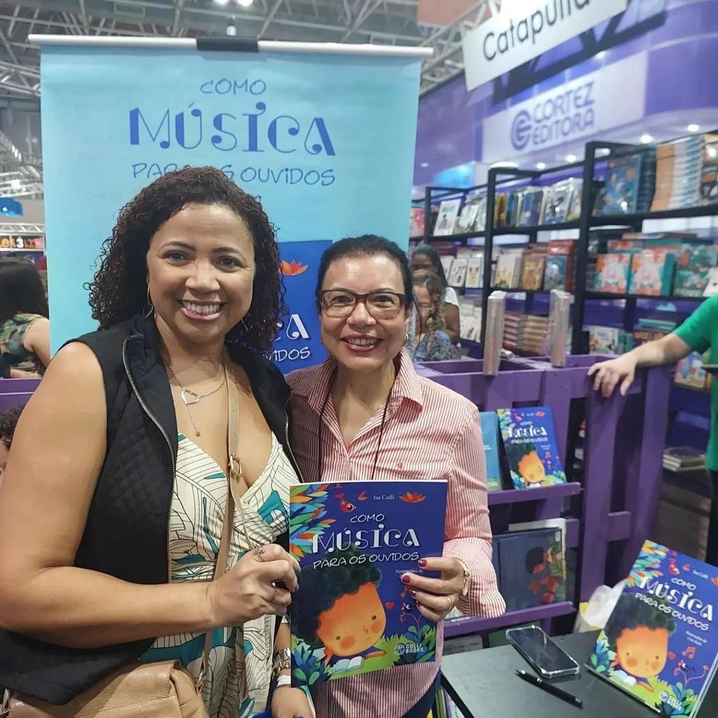 &Quot;Como Música Para Os Ouvidos&Quot;, De Isa Colli, Emociona Leitores Na Bienal Do Rio 3 Isa Colli - Divulgação