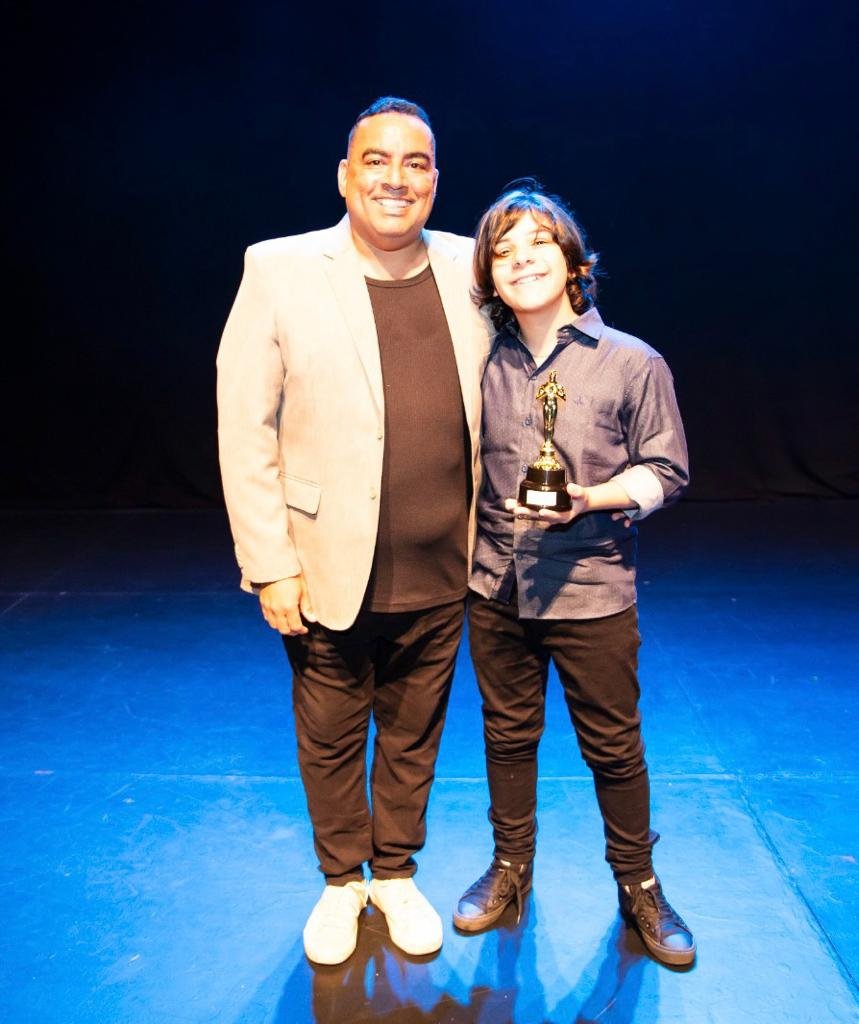 Premiação: Arthur Policarpo Recebe O Troféu Mg Talento Kids E Teens 2023; Confira! 2 Premiação: Arthur Policarpo Recebe O Troféu Mg Talento Kids E Teens 2023; Confira!
