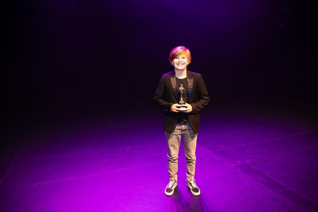 Astros Mirins De 'Luccas Neto Em: O Meu Aniversário' Brilham Em Premiação No Rio 4 Astros Mirins De 'Luccas Neto Em: O Meu Aniversário' Brilham Em Premiação No Rio
