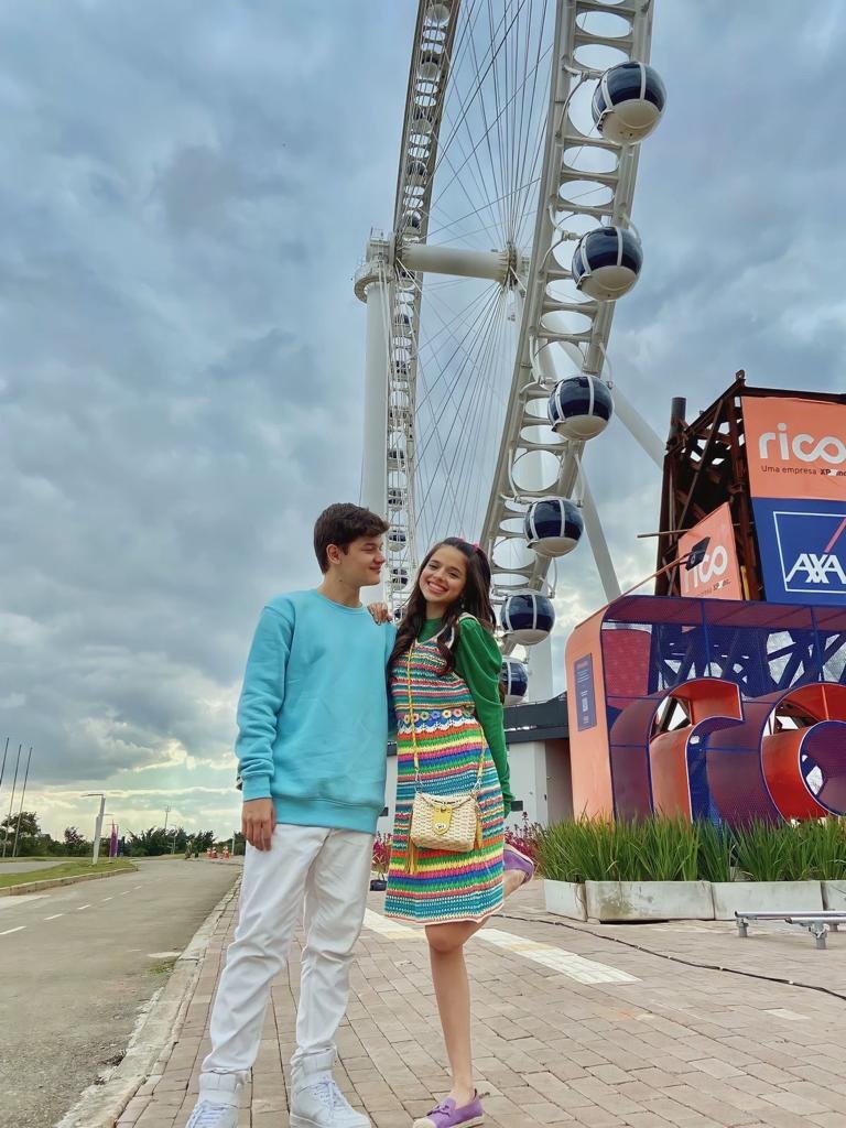 Lilex: A Química Explosiva De Lívia E Alex Em 'A Infância De Romeu E Julieta'; Confira! 3 Lilex: A Química Explosiva De Lívia E Alex Na Infância De Romeu E Julieta; Confira!