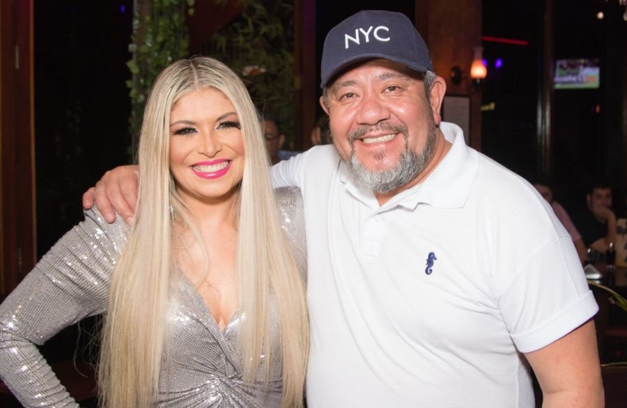Adryana Ribeiro Comemora A Chegada Dos 50 Anos Em Grande Estilo 3 Adryana Ribeiro E Chef Marcelo Nagata - Foto: Geovani Moreira / Renato Cipriano - Divulgação