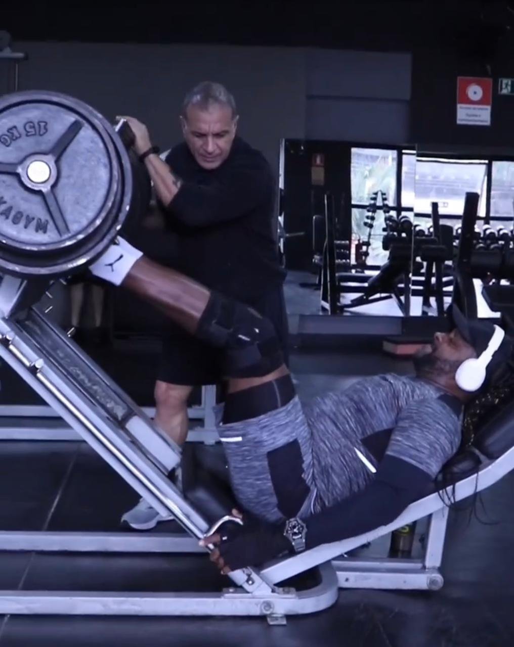 Claudinho Negritude Jr, Atinge 7% De Gordura Corporal E Acaba Com A Pré-Diabete, Colesterol E Equilibra A Fibromialgia 3 Claudinho E O Personal Trainer Fernando - Foto: Divulgação