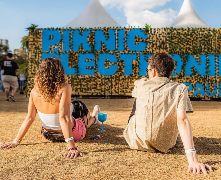 Com Semana De Festas Inéditas, Trancoso Recebe Réveillon Pé Na Areia Assinado Pela Agência Retrô 2 Photo 2023 10 06 12 54 28 2 Cosmopolitam