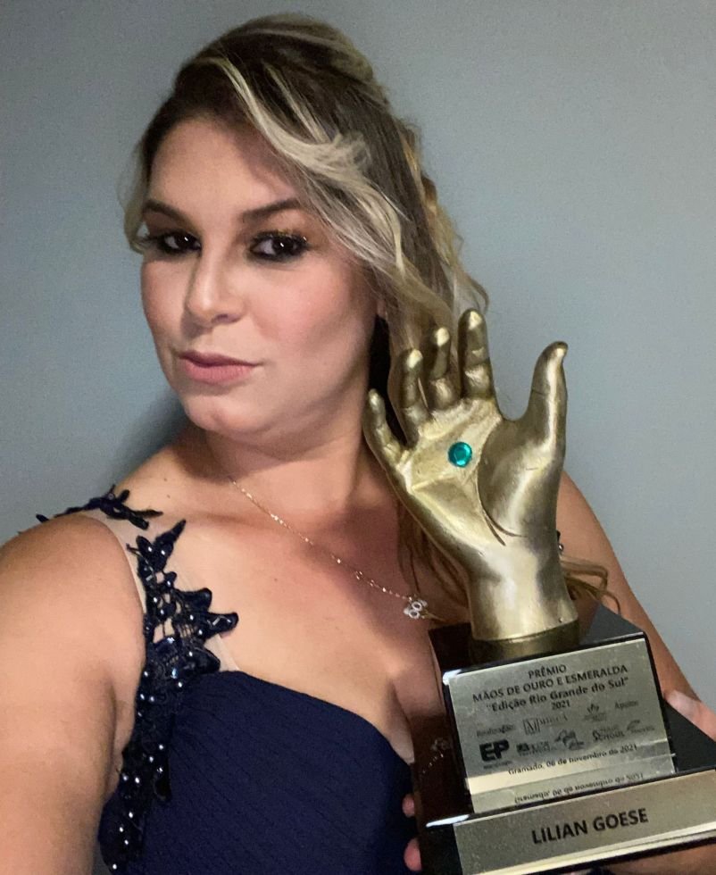 Lilian Goese Comemora 22 Anos Como Hair Stylist E Se Prepara Para Lançar Produtos De Sua Marca 3 Lilian Goese - Crédito Da Foto: Acervo Pessoal