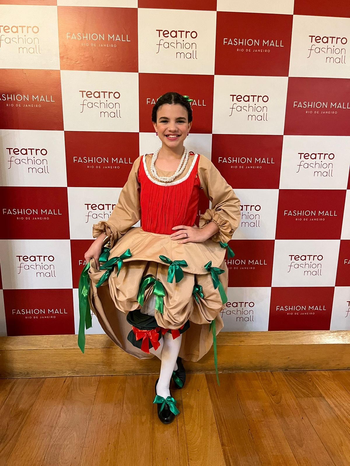 Giovana Pedrosa: A Tina De 'Todas As Flores' Brilha Em 'As Artimanhas De Molière'; Veja! 2 Giovana Pedrosa: A Tina De 'Todas As Flores' Brilha Em 'As Artimanhas De Molière'; Veja!