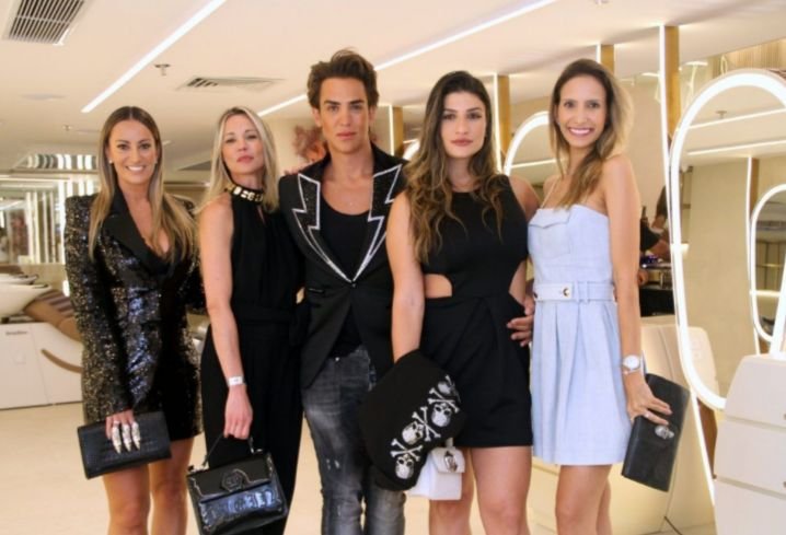 Famosos Prestigiam Inauguração Do Madamm, O Espaço De Beleza Mais Luxuoso Do Rj 5 Fernanda Rigon, Ale Maia, Walter Pfeilsticker, Adriana Costa E Shaiane Botelho - Foto: Divulgação