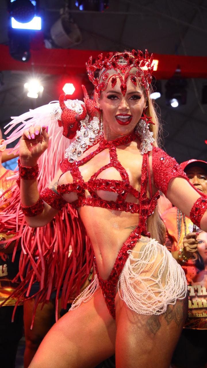 Thalita Zampirolli Encanta Em Festival De Bateria Na Cidade Do Samba 3 Img 20231120 Wa0045 Cosmopolitam