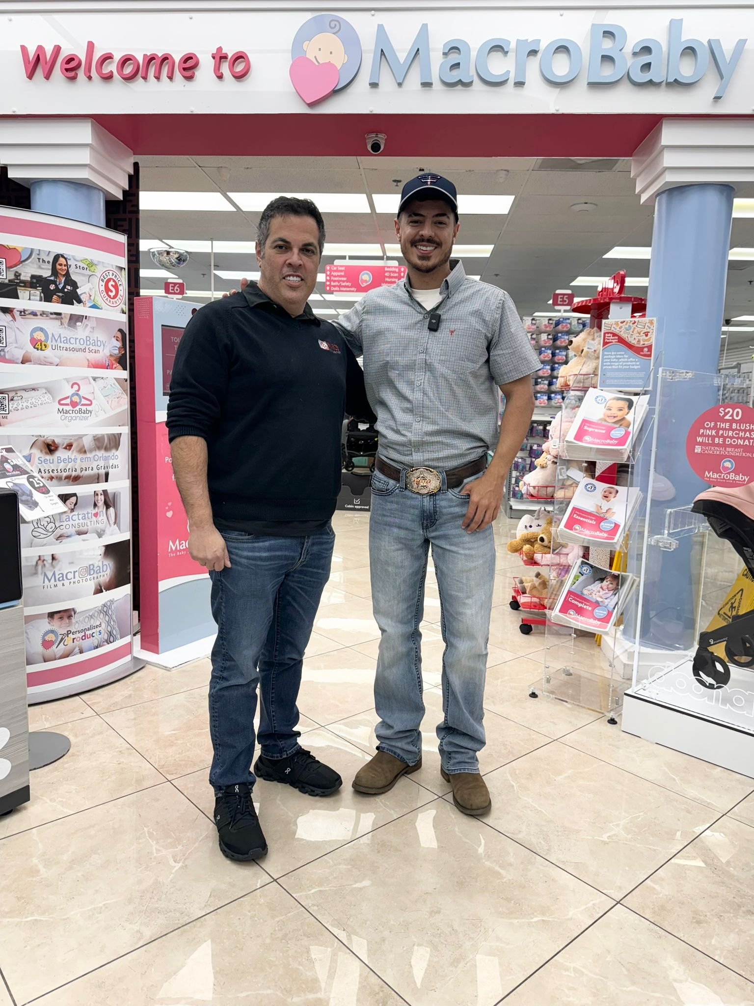 Pai Por Barriga Solidária, Influencer Se Diverte Ao Montar Enxoval Do Herdeiro Nos Eua 2 Img 20231129 Wa0044 Cosmopolitam