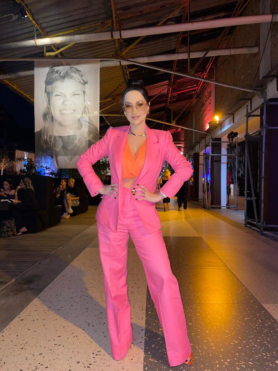 Dra. Iessa Vieira Brilha No Desfile Da Marca Artemisi, Na São Paulo Fashion Week 2 Dra. Iessa Vieira Brilha No Desfile Da Marca Artemisi, Na São Paulo Fashion Week; Veja!