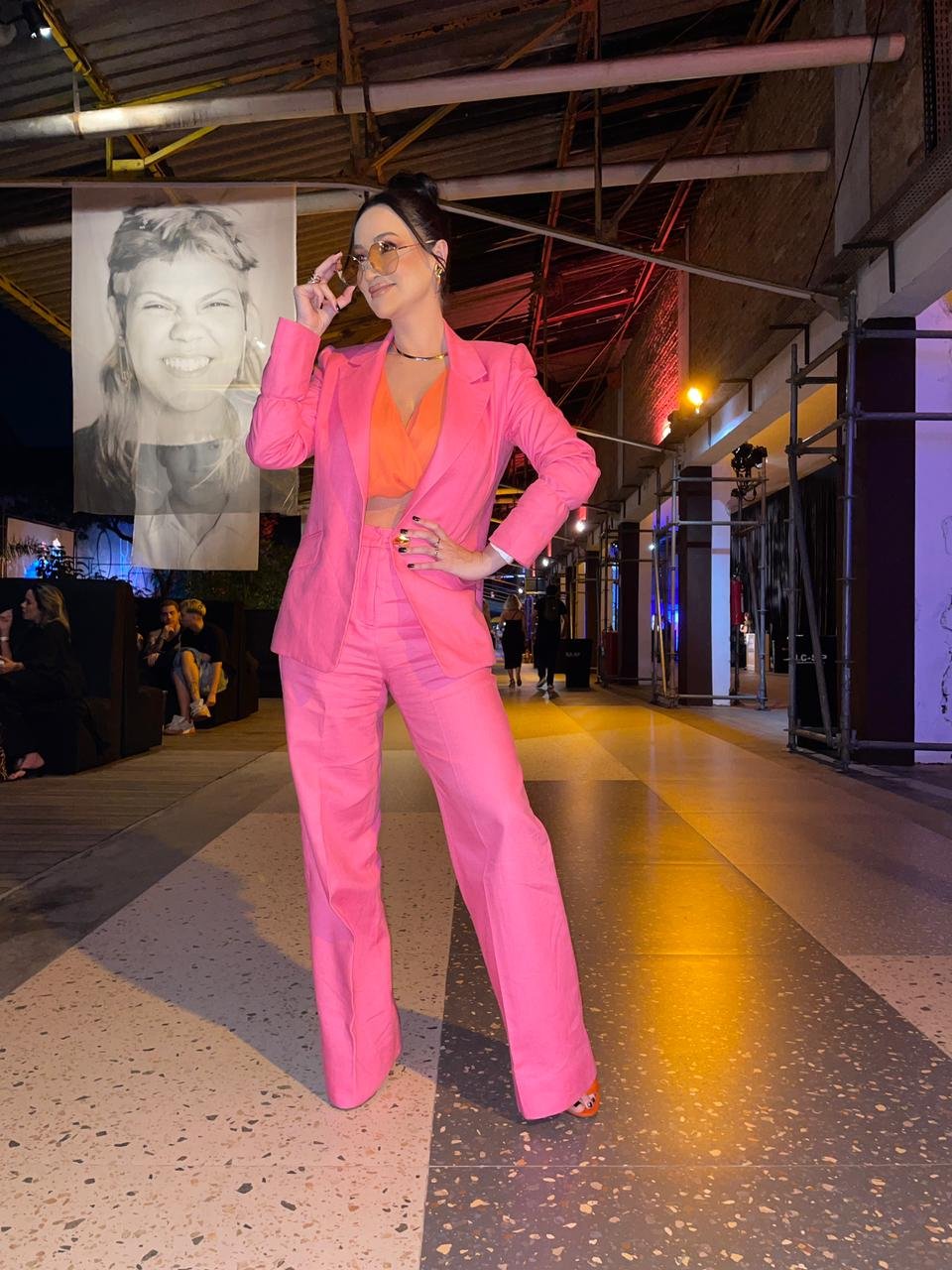 Dra. Iessa Vieira Brilha No Desfile Da Marca Artemisi, Na São Paulo Fashion Week 3 Dra. Iessa Vieira Brilha No Desfile Da Marca Artemisi, Na São Paulo Fashion Week; Veja!