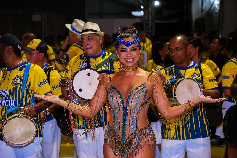 Primeiro Dia Dos Mini Desfiles Na Cidade Do Samba Marcam Público No Rj 10 53370603175 166B3799E7 C Cosmopolitam
