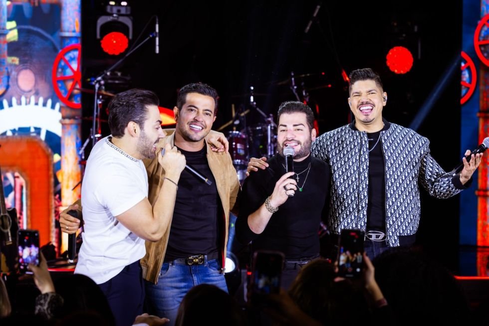 Henrique &Amp; Diego Com A Dupla Guilherme E Benuto - Crédito Da Foto: Lally Zwetzch / Divulgação