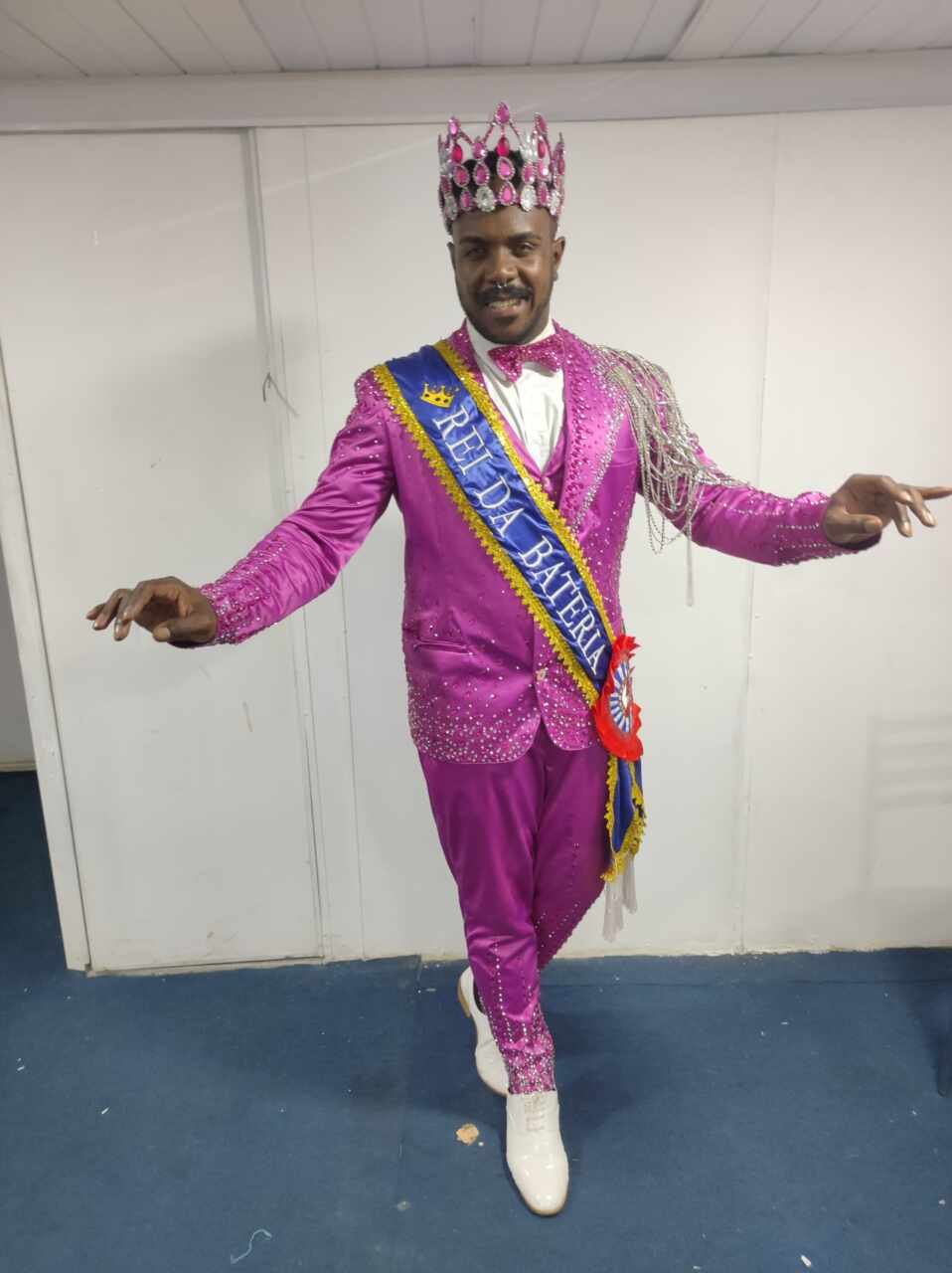 Wallace Guedes Celebra O Dia Nacional Do Samba Em Festa Da Rio Carnaval 2 Img 20231204 Wa0123 1 Scaled Cosmopolitam
