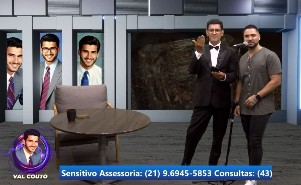 Cantor Português Leandro Vai Participar Do Bbb De Portugal E Esteve No Programa Do Tarólogo Val Cout 3 Cantor Português Leandro No Programa Do Tarólogo Val Couto - Crédito Da Foto: Divulgação
