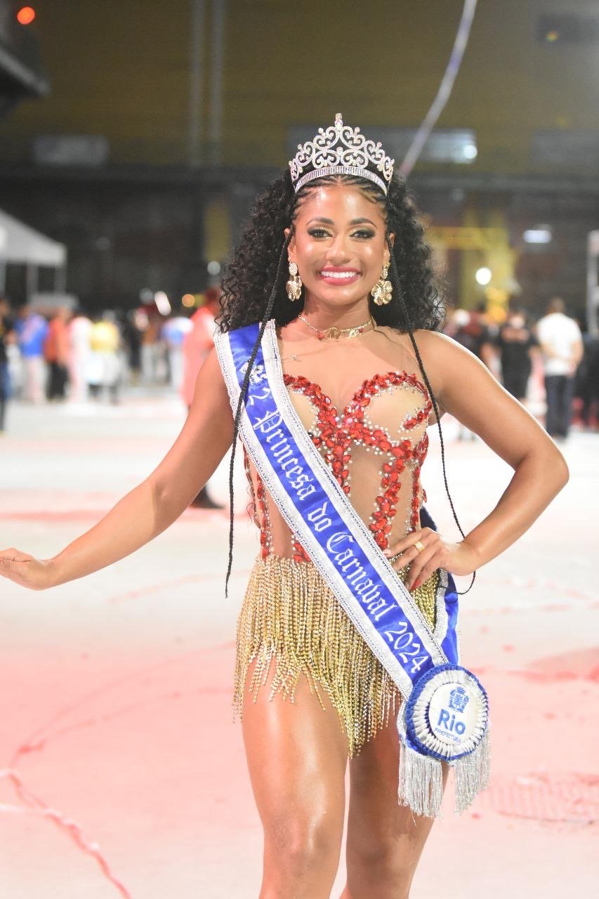 Conheça Carol Padilha, A Segunda-Princesa Do Carnaval Do Rj 2 Carol Padilha - Crédito: @Rmes27