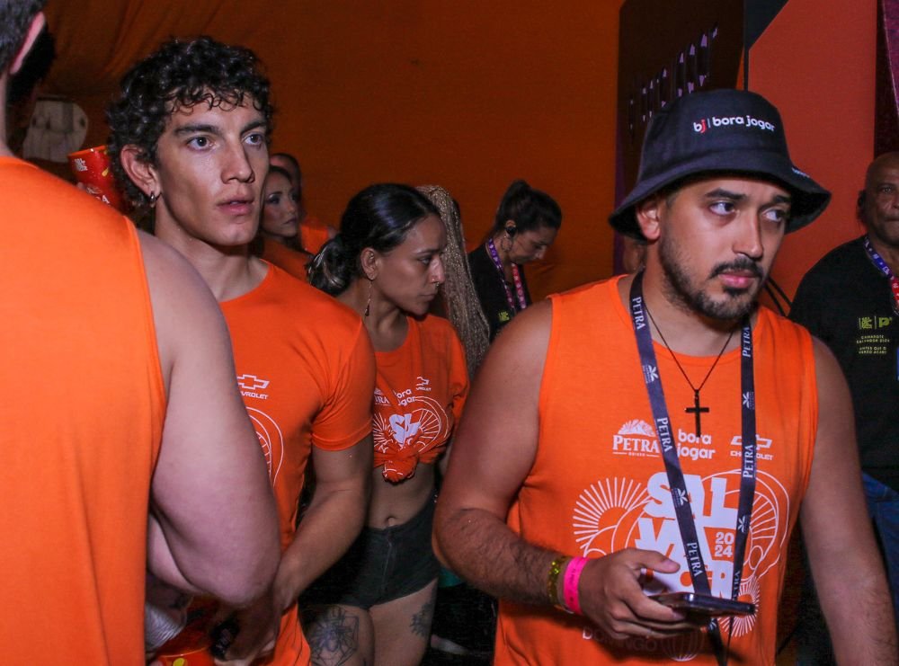 Famosos Curtem Carnaval No Camarote Salvador A Convite Da Bj Bora Jogar 5 Jorge Lopez E Pedro - Crédito Da Foto: Thiago Duran / Divulgação