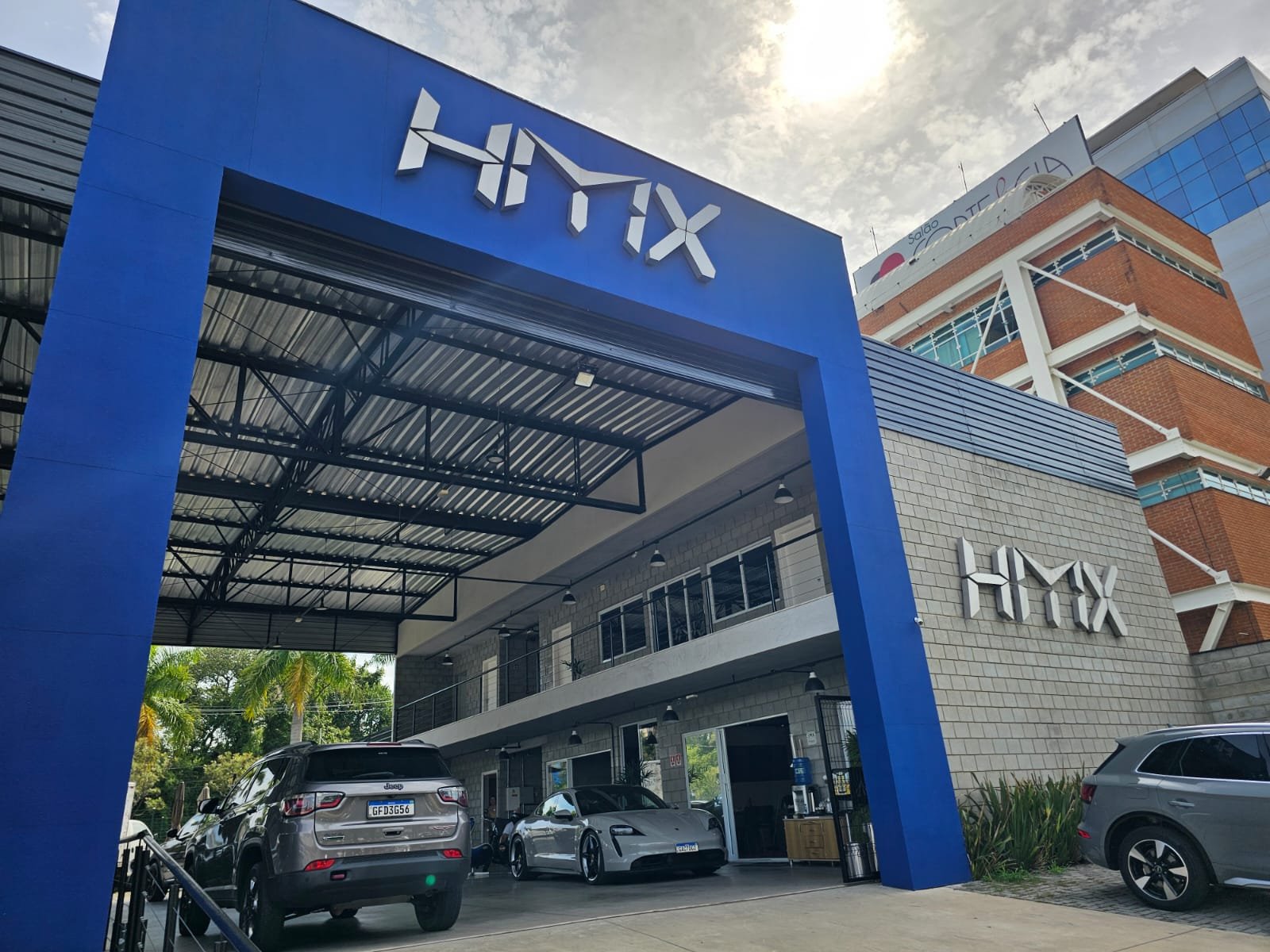 Empresário Marcelo Pauletti Confirma Evolução Do Mercado De Automóveis Premium 2 Loja Situada Em Sorocaba Adota Modelo Conceito De Atendimento