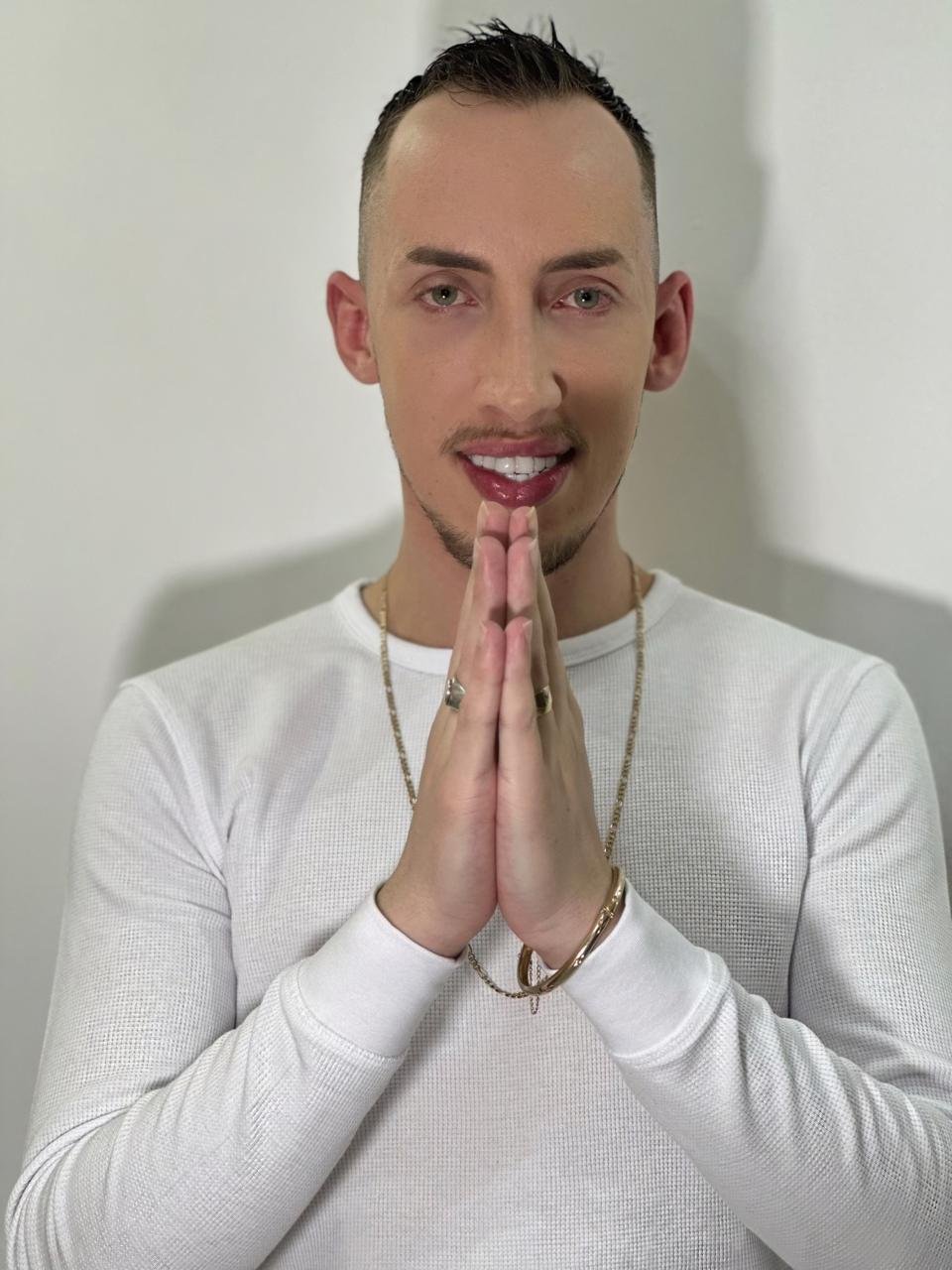 'Pai Diego', 'Diego Souza': Conheça A História De Sucesso Do Famoso Espiritualista 3 Whatsapp Image 2024 02 09 At 18.07.49 2 Cosmopolitam
