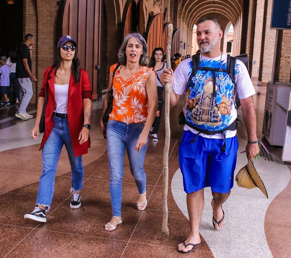Ex-Bbb Vagner Lara Se Emociona Ao Encontrar Família Em Basílica De Aparecida, Após Caminhar Mais De 180 Km 5 Ex-Bbb Vagner Lara - Crédito Da Foto: Thiago Duran / Divulgação