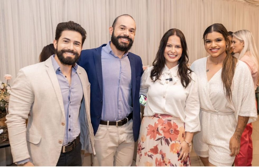 Milena De Paula Bernardino Lança Livro “Conquiste-Se” Em Noite De Autógrafos Em Campos Do Jordão 3 Lançamento Do Livro “Conquiste-Se” - Fotoi: Divulgação